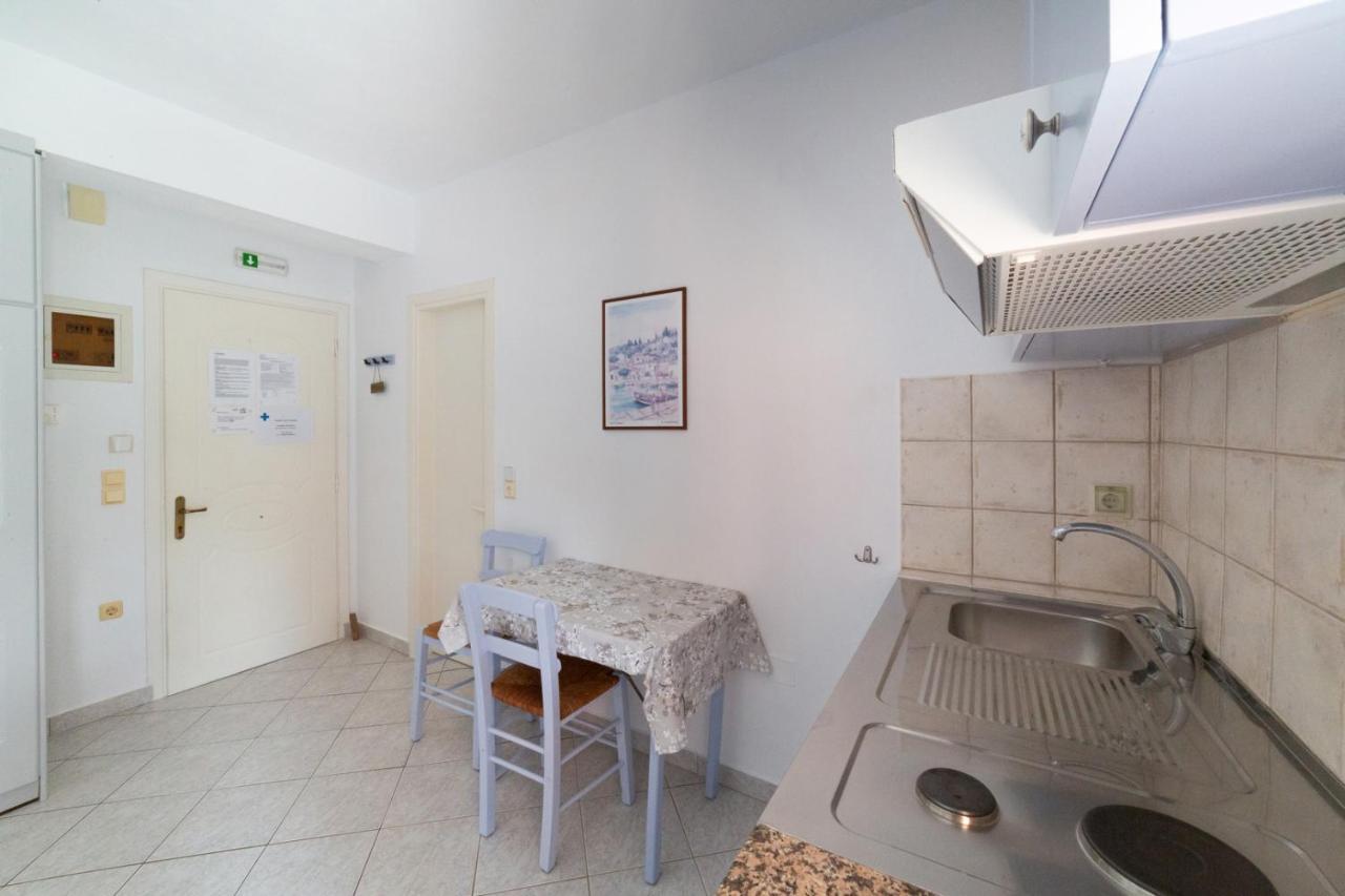 Natassa Apartments Agia Efimia Eksteriør billede