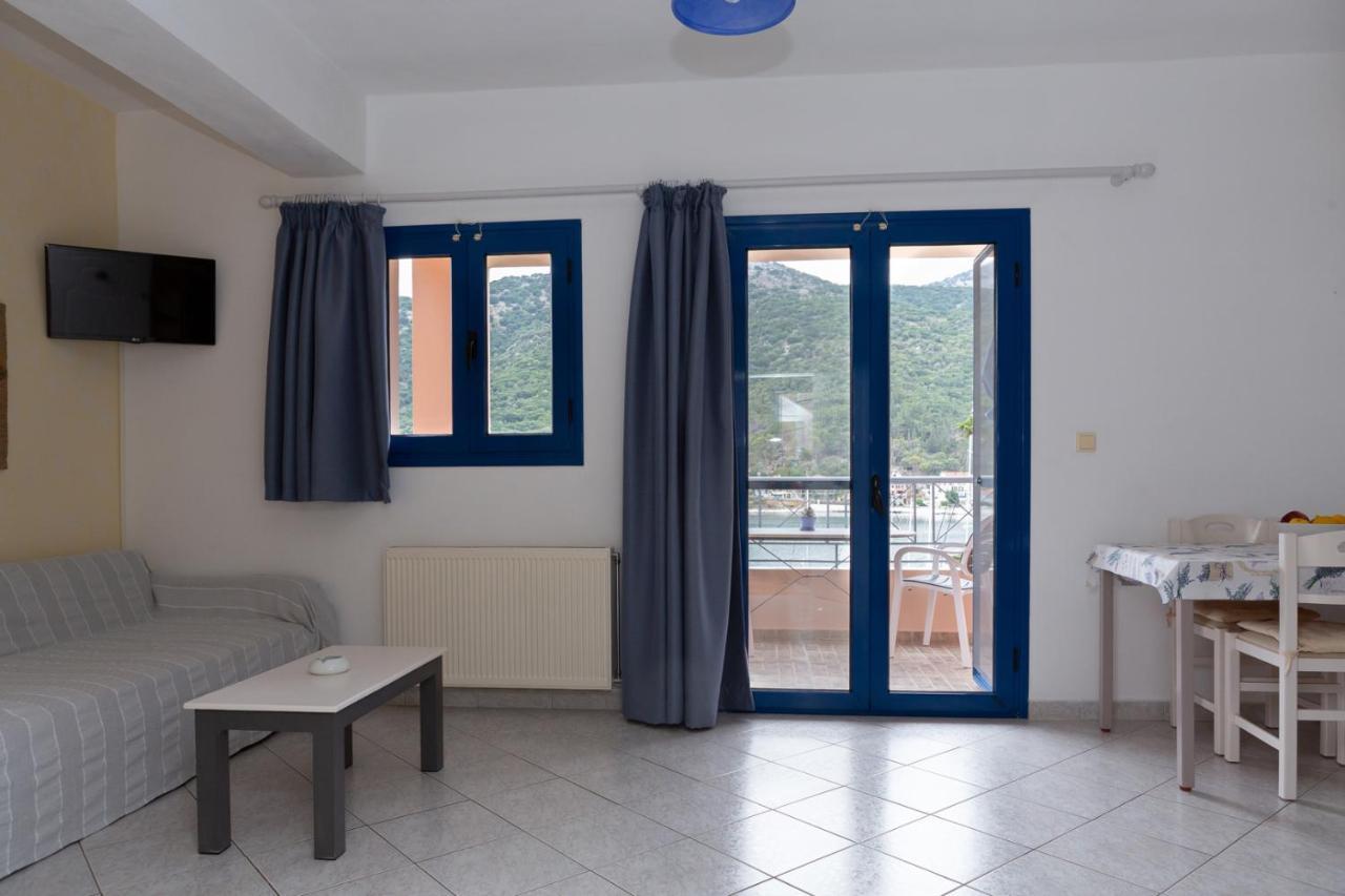 Natassa Apartments Agia Efimia Eksteriør billede