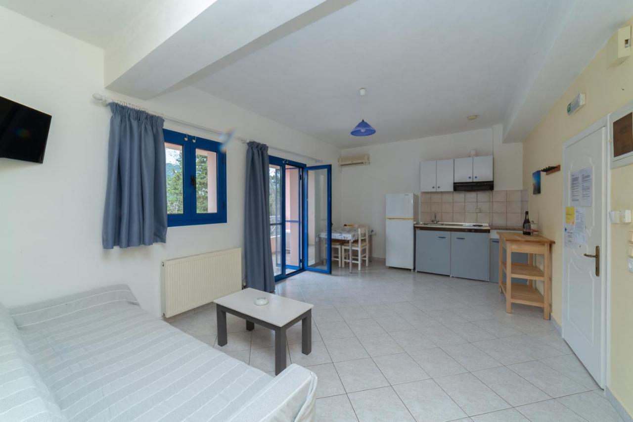 Natassa Apartments Agia Efimia Eksteriør billede